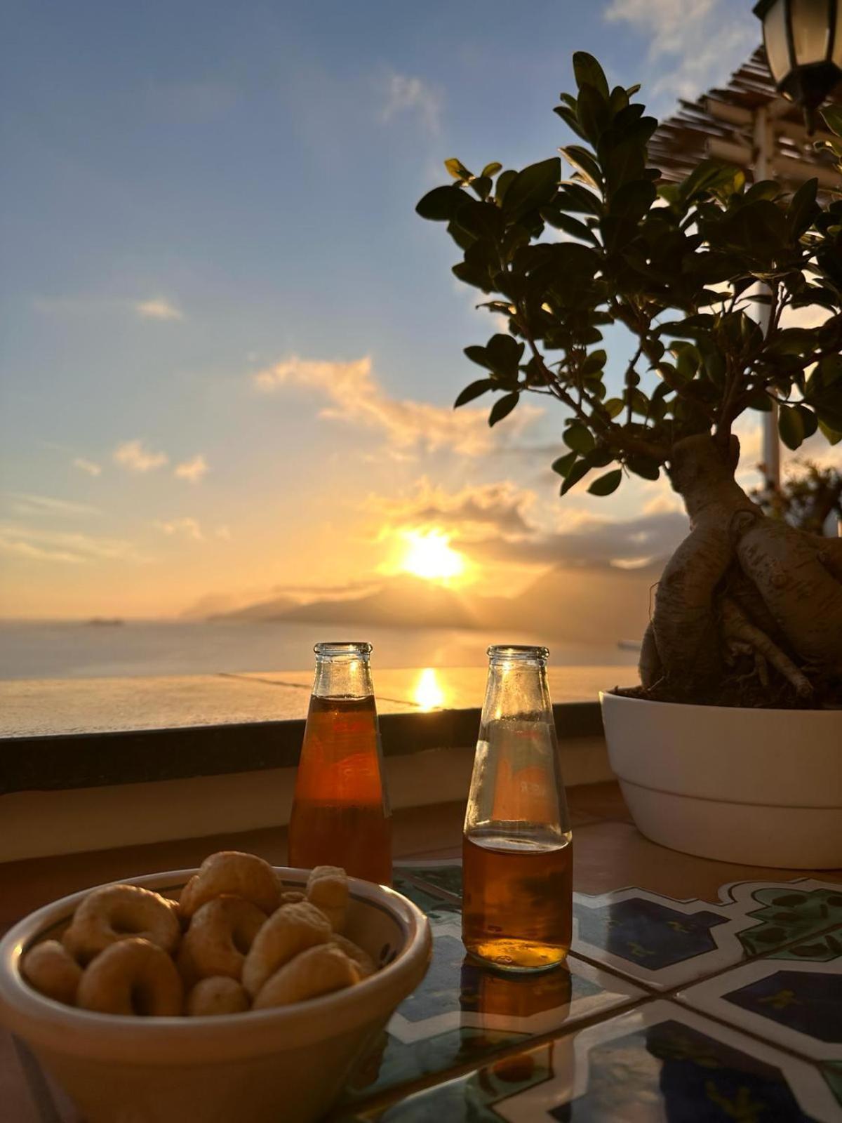 Casa Ambrosia, Praiano - Amalficoast Екстериор снимка
