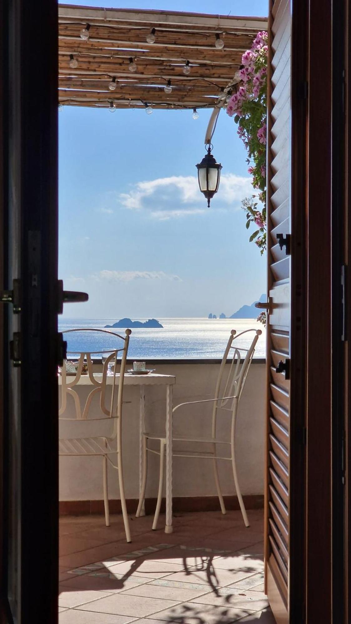 Casa Ambrosia, Praiano - Amalficoast Екстериор снимка